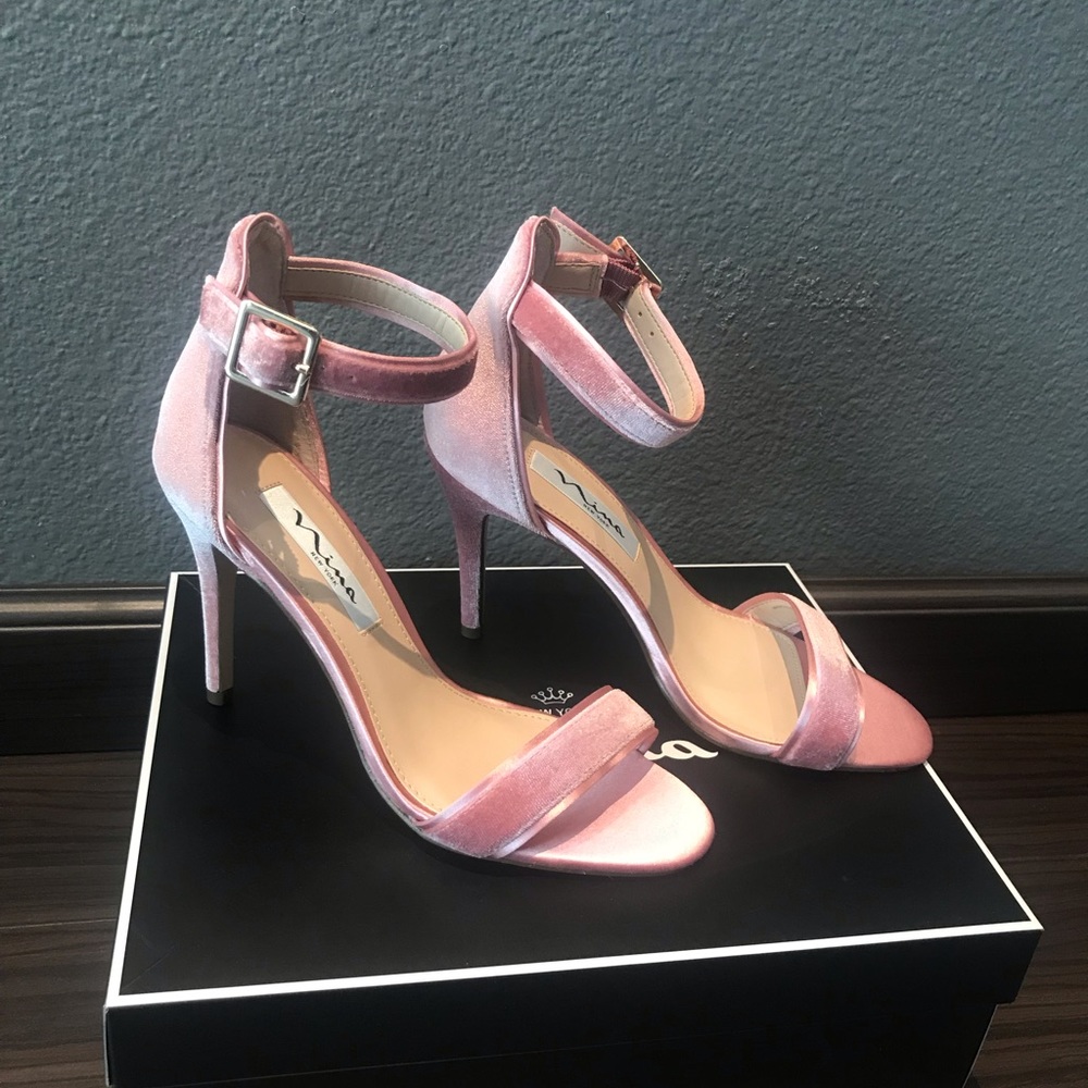 Nina Velvet Heeled Sanals - Picture 3 of 12
